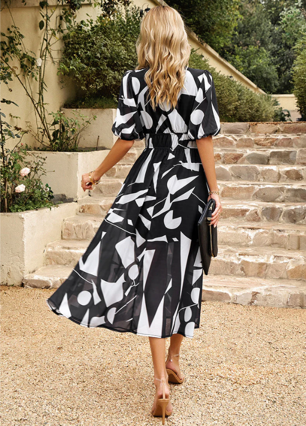 Estella | Vestido midi floral favorecedor