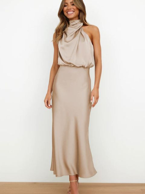 Scarlet | Glamoroso vestido midi con hombros descubiertos